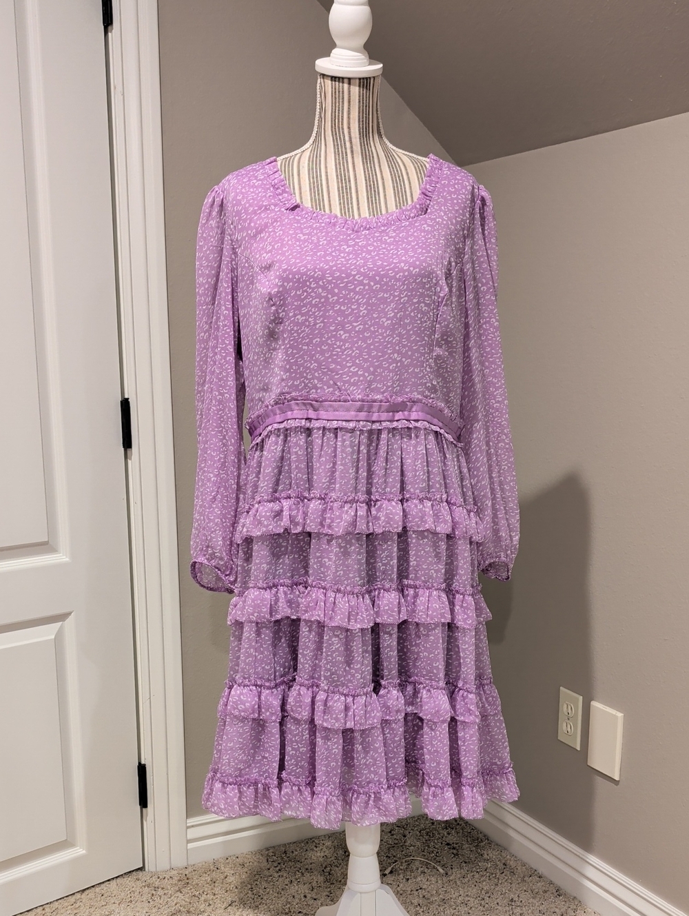 Ivy City Co Sammy Dress In Purple - Picture 3 of 6